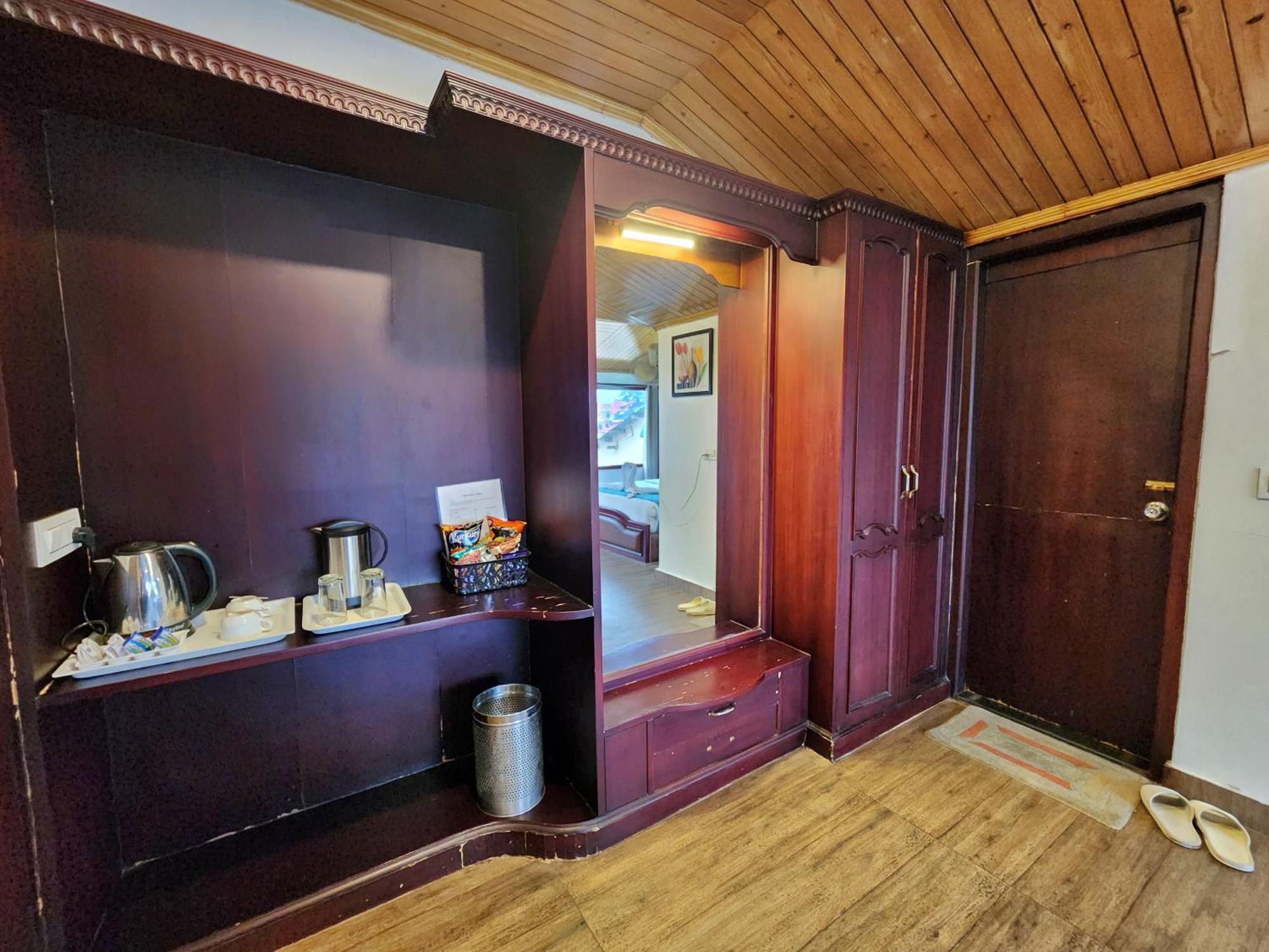 Hotel Surya شيملا المظهر الخارجي الصورة