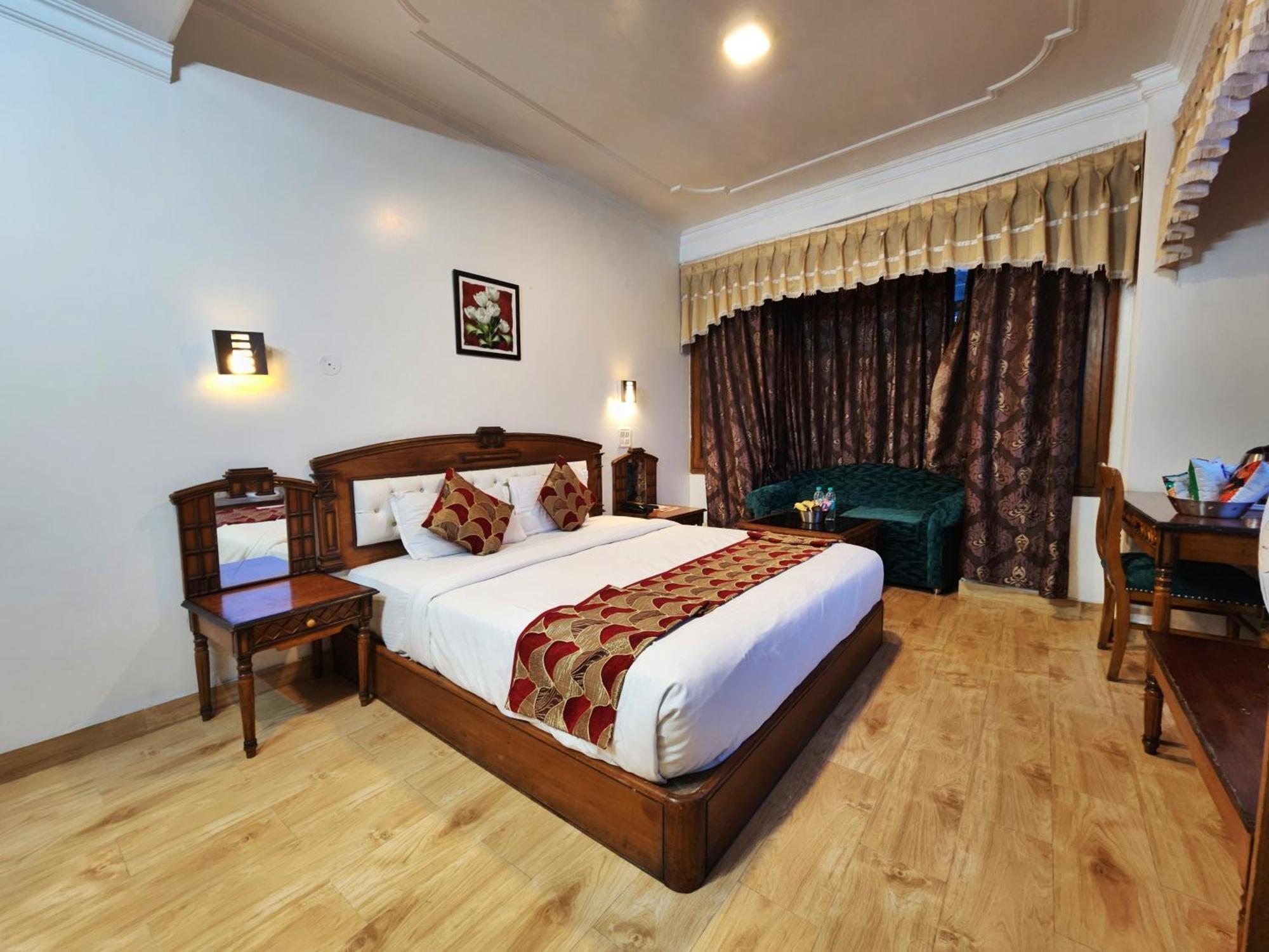 Hotel Surya شيملا المظهر الخارجي الصورة