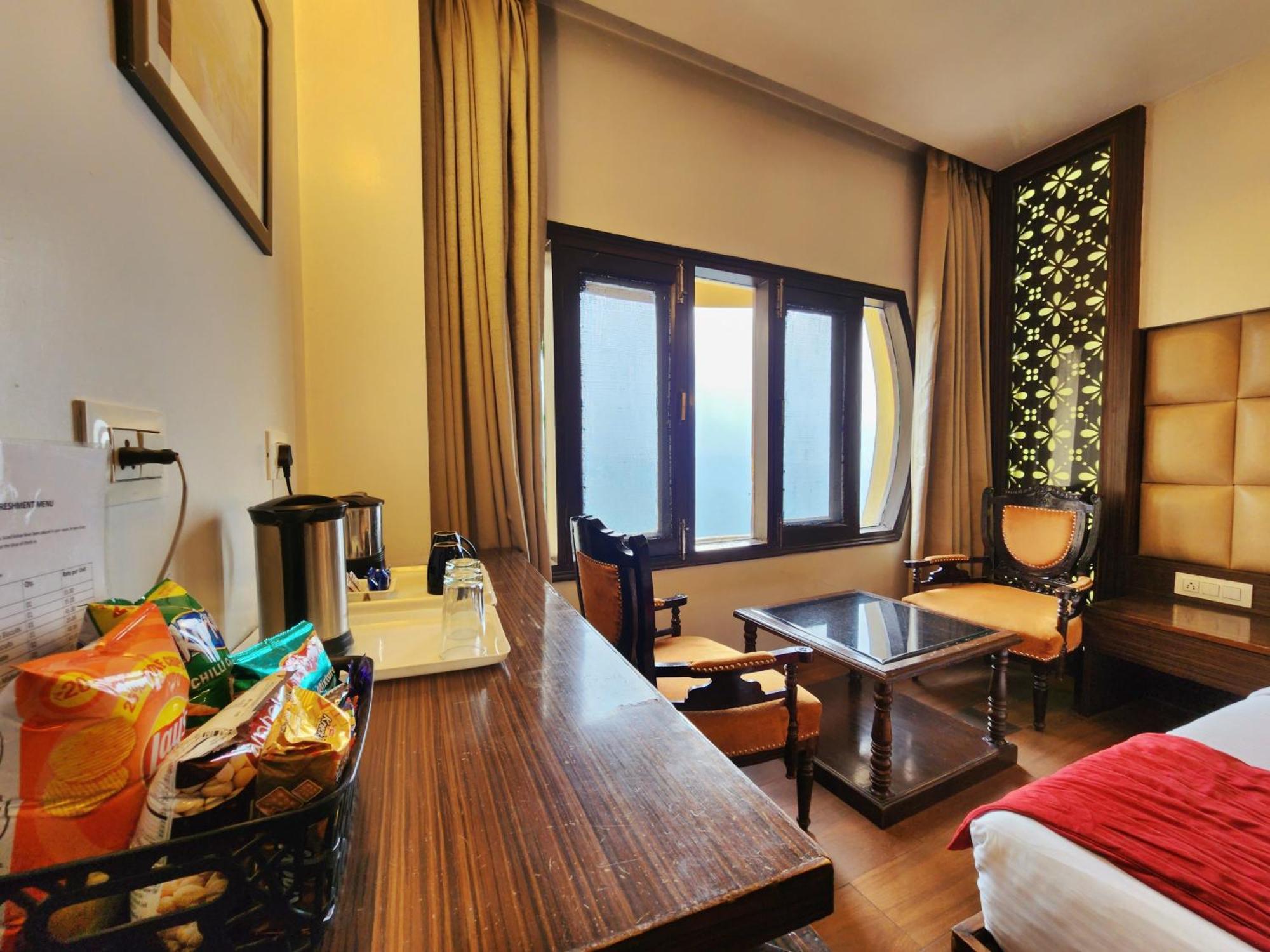 Hotel Surya شيملا المظهر الخارجي الصورة