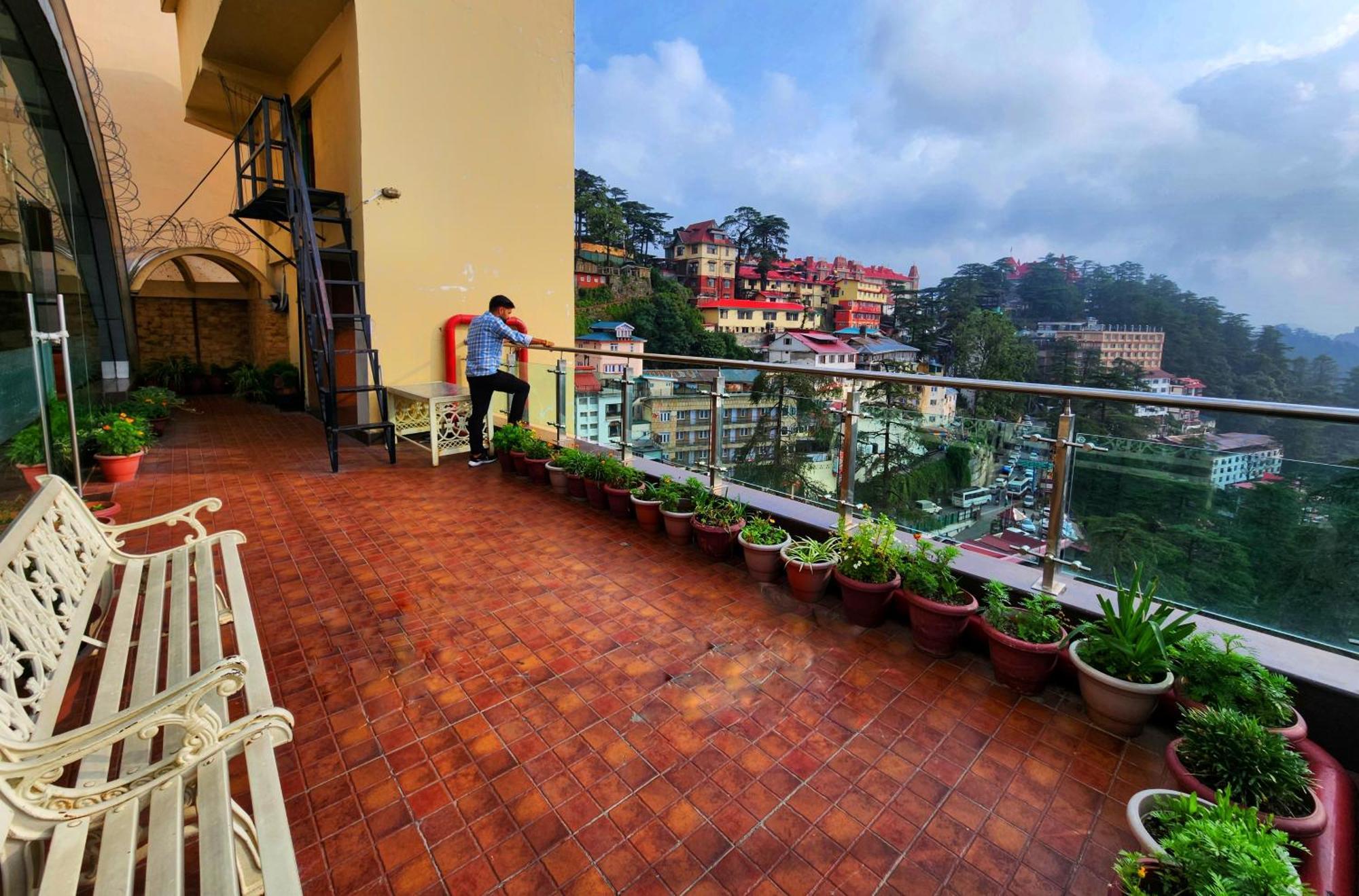 Hotel Surya شيملا المظهر الخارجي الصورة